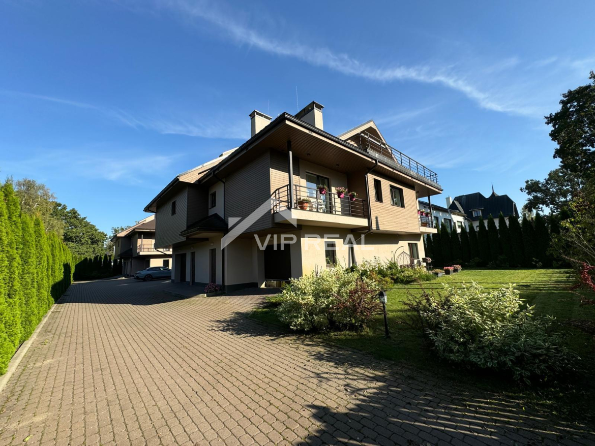 Taunhaus Mellužos.