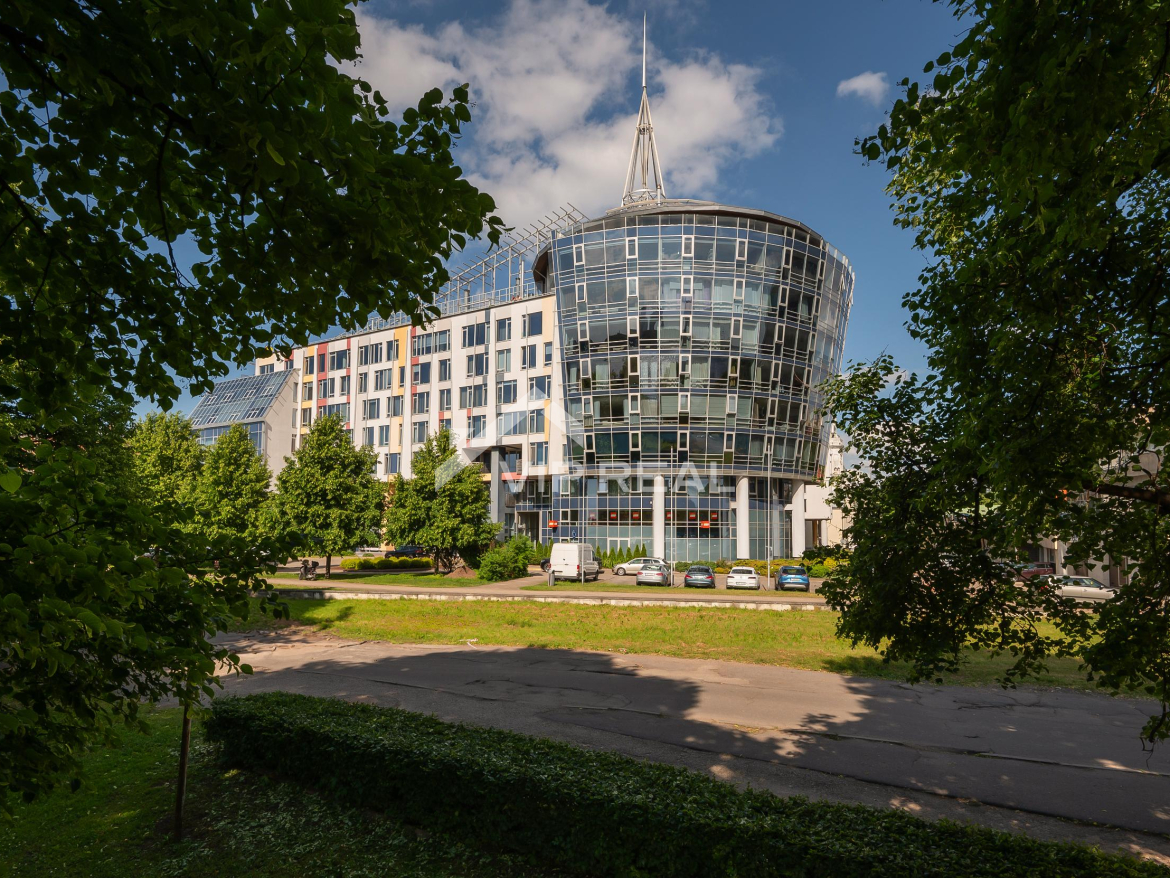 Dzīvoklis projektā "Centra nams" ar skatu uz Daugavu.