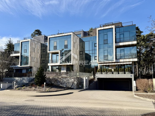 Plaši apartamenti 1-līnijā no jūras.
