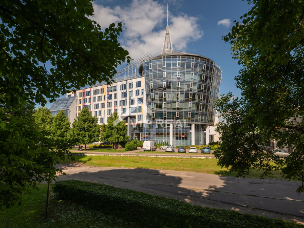 Dzīvoklis projektā "Centra nams" ar skatu uz Daugavu.