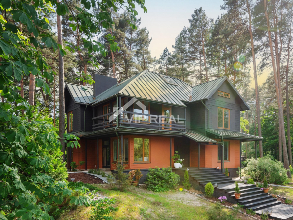 Ekskluzīva māja Vaivaros.