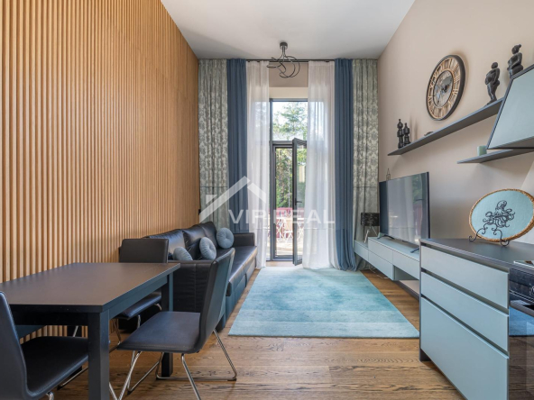 Stilīgs lofts ar terasi Jūrmalā!