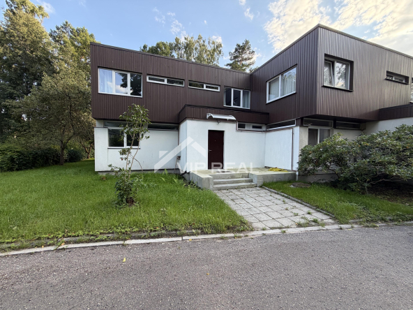 Jauna māja 1.līnijā no jūras!